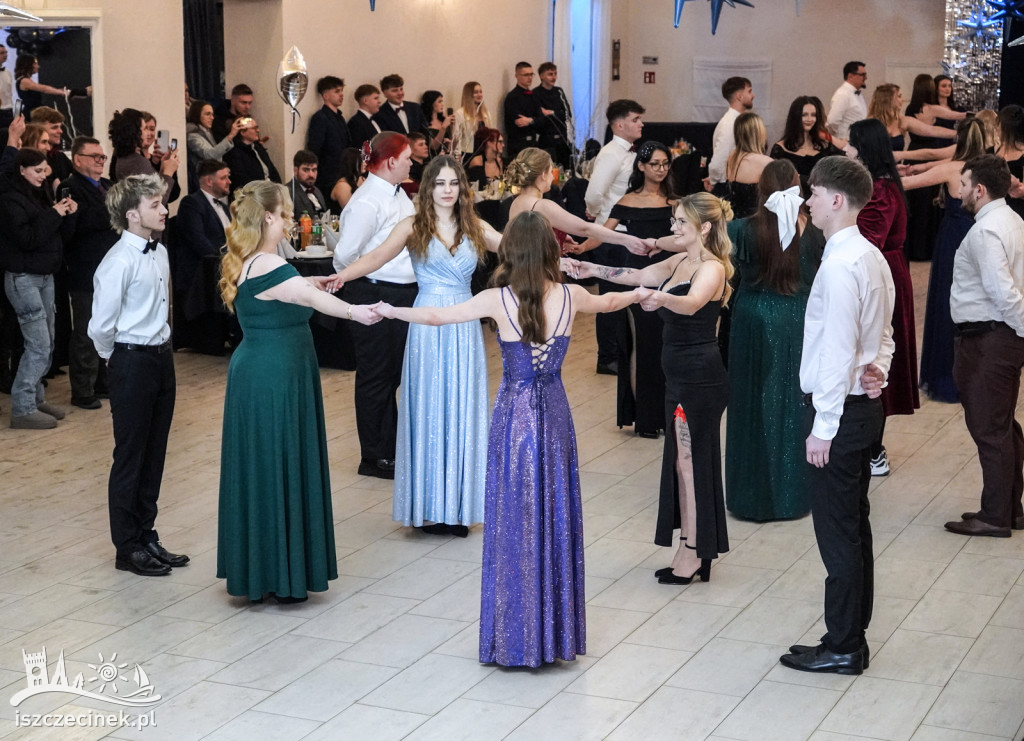 Studniówkowy szał trwa! Bal maturzystów ZS nr 2