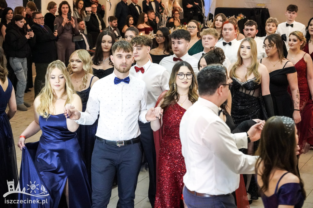Studniówkowy szał trwa! Bal maturzystów ZS nr 2