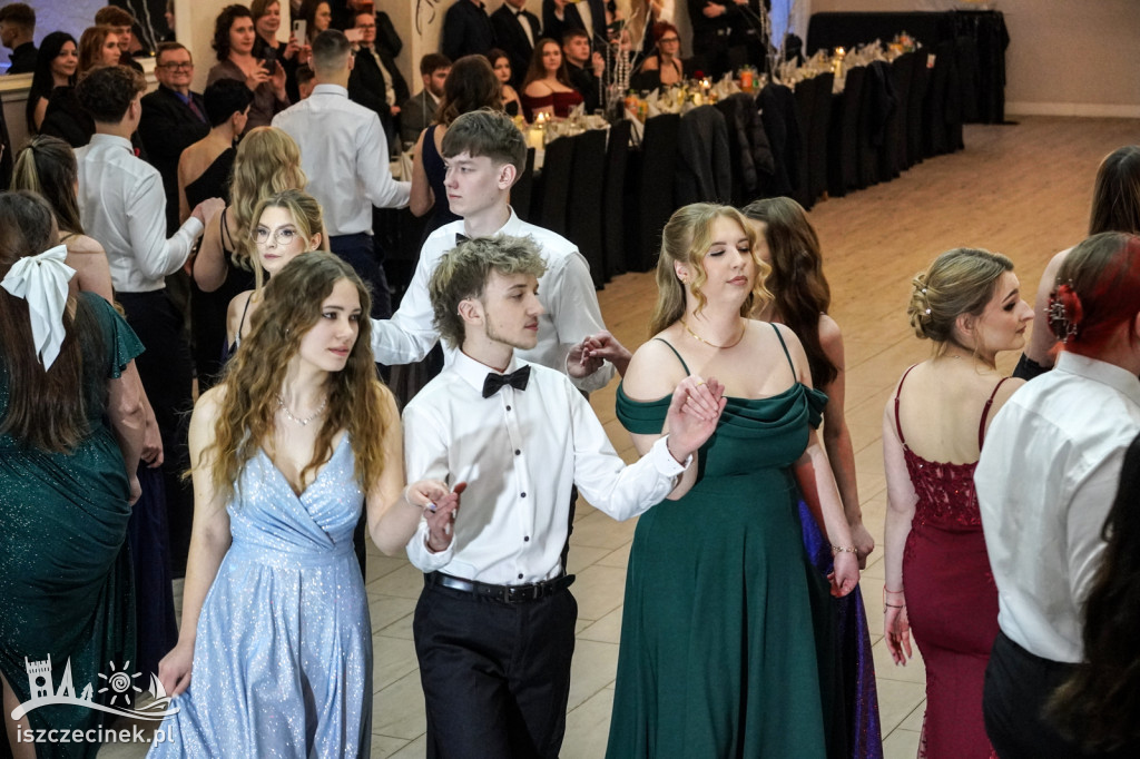Studniówkowy szał trwa! Bal maturzystów ZS nr 2