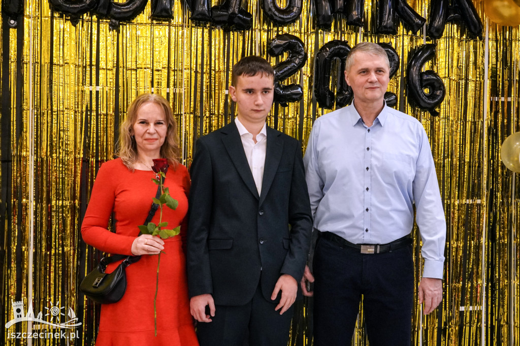 Studniówki 2026. Tak się bawili maturzyści z STO!