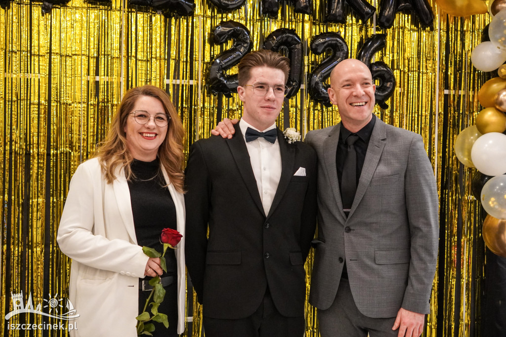 Studniówki 2026. Tak się bawili maturzyści z STO!