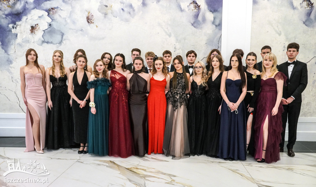 Studniówki 2026. Tak się bawili maturzyści z STO!