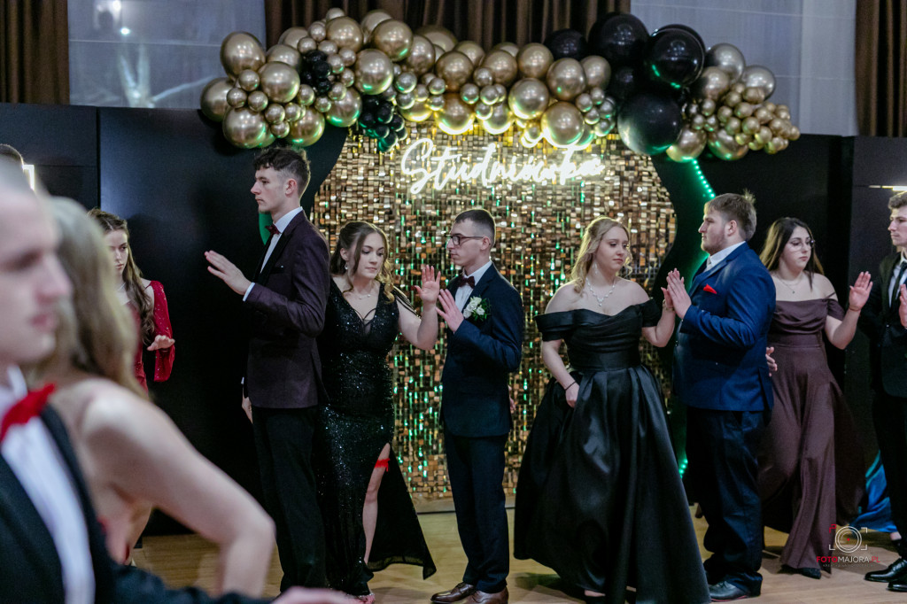 Studniówka ZS nr 7 w Białym Borze