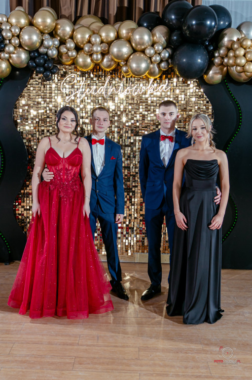 Studniówka ZS nr 7 w Białym Borze