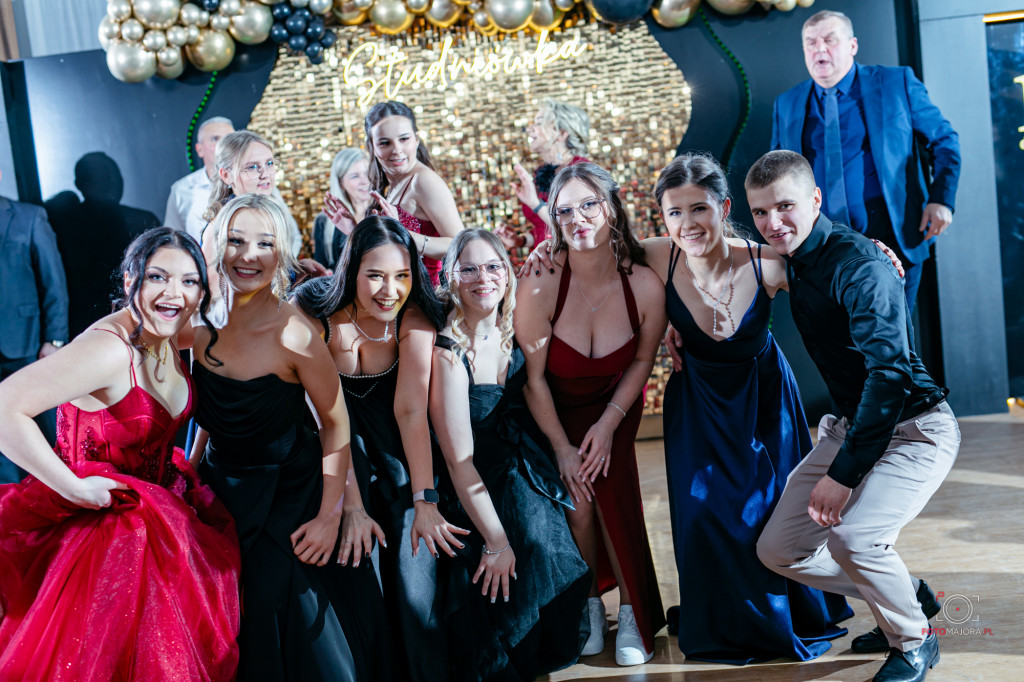 Studniówka ZS nr 7 w Białym Borze