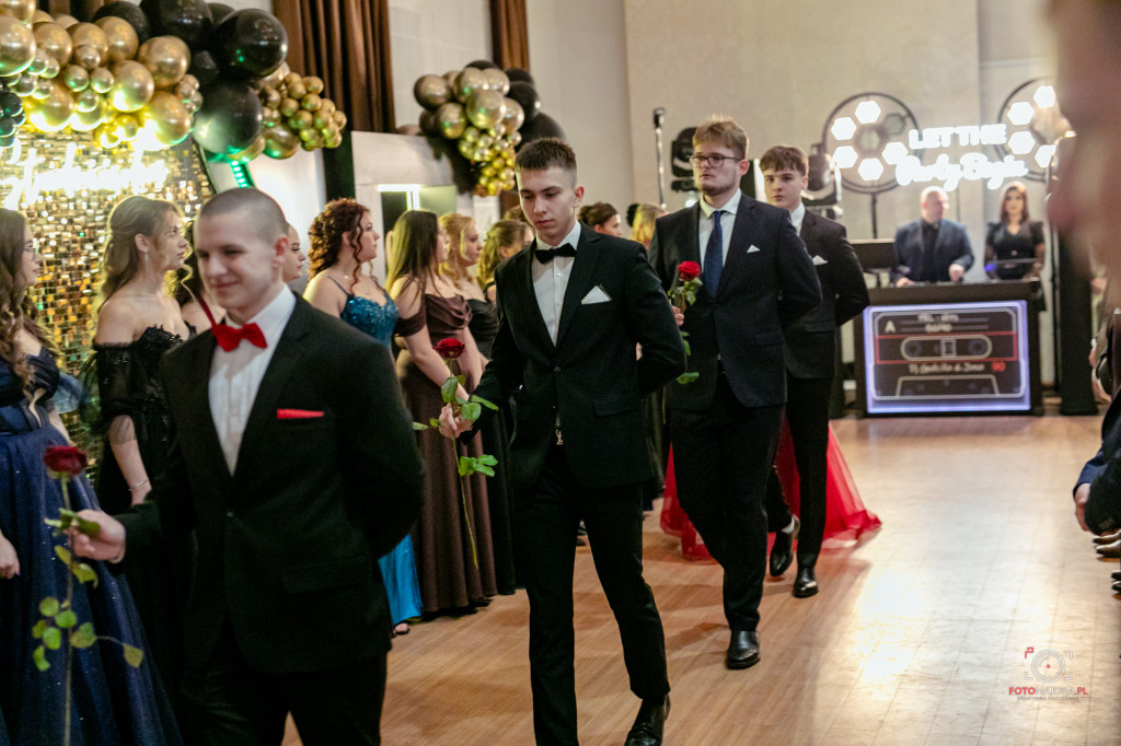 Studniówka ZS nr 7 w Białym Borze