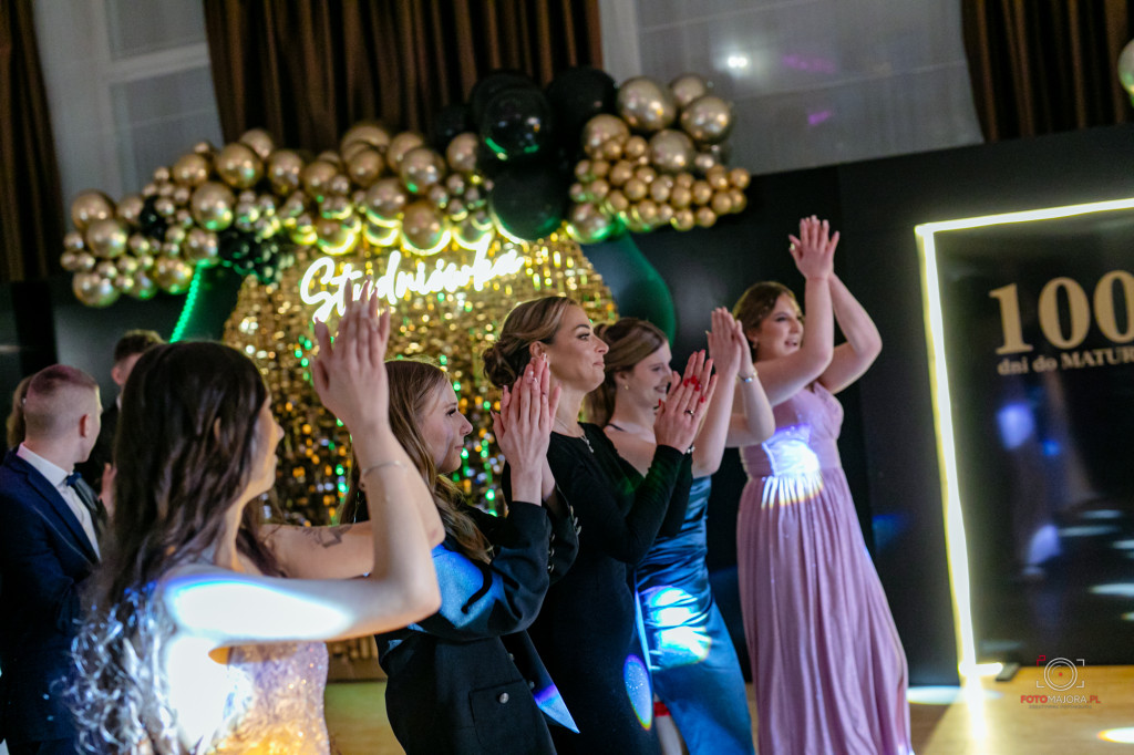 Studniówka ZS nr 7 w Białym Borze