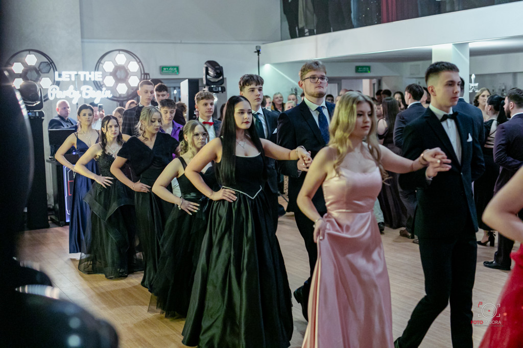 Studniówka ZS nr 7 w Białym Borze