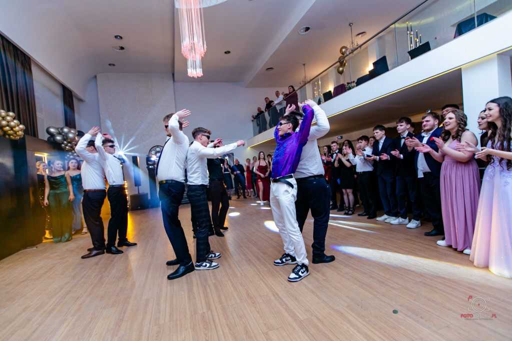 Studniówka ZS nr 7 w Białym Borze