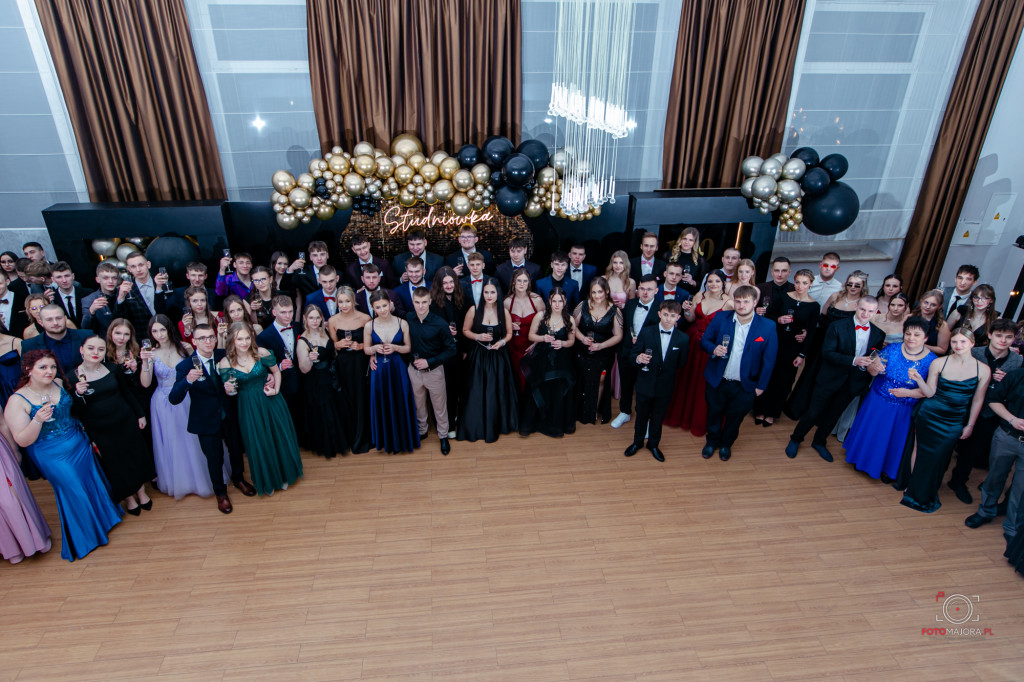 Studniówka ZS nr 7 w Białym Borze