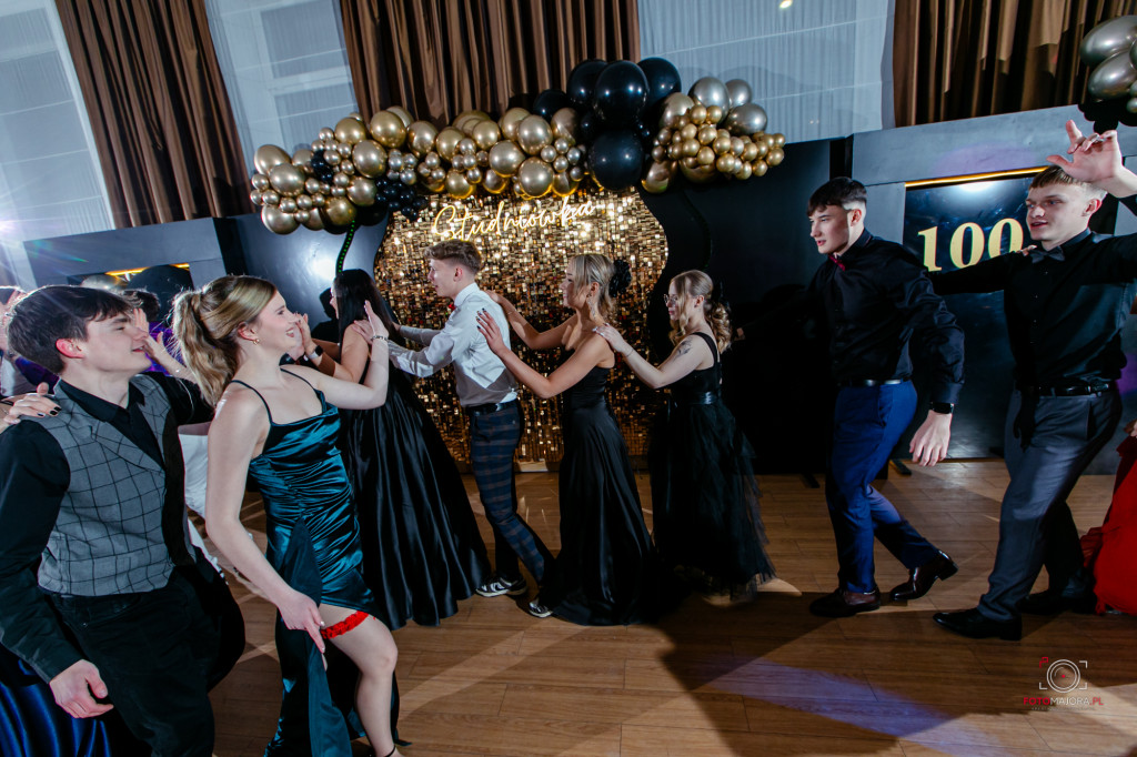 Studniówka ZS nr 7 w Białym Borze