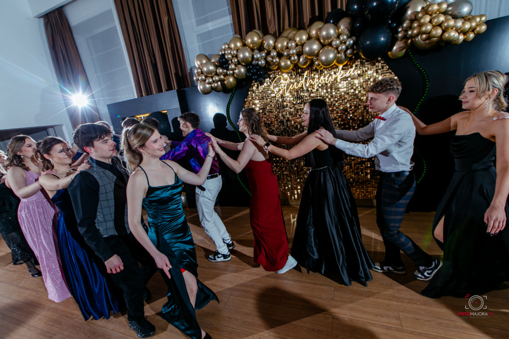 Studniówka ZS nr 7 w Białym Borze