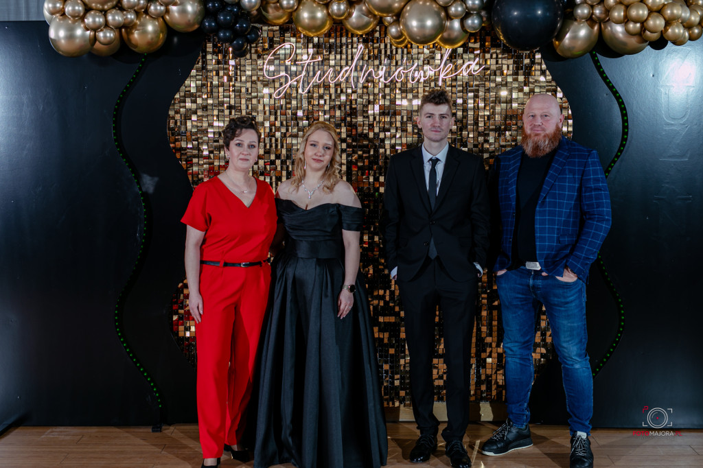 Studniówka ZS nr 7 w Białym Borze