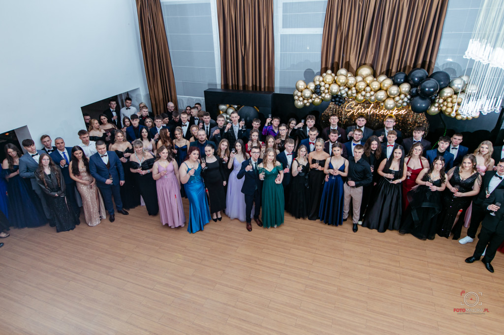 Studniówka ZS nr 7 w Białym Borze