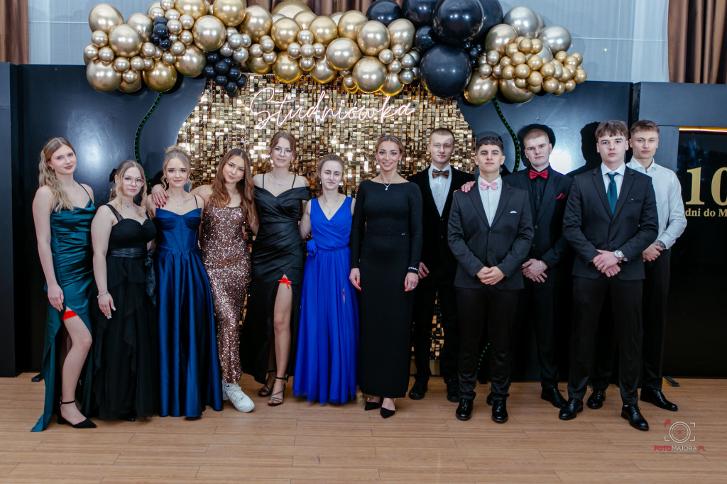 Studniówka ZS nr 7 w Białym Borze