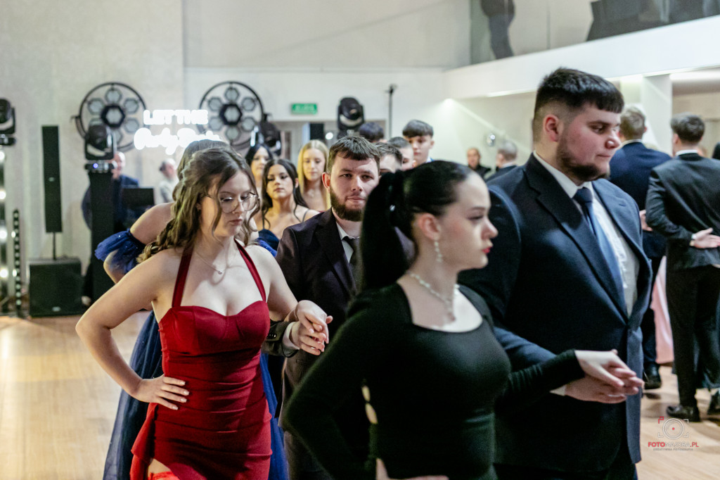 Studniówka ZS nr 7 w Białym Borze