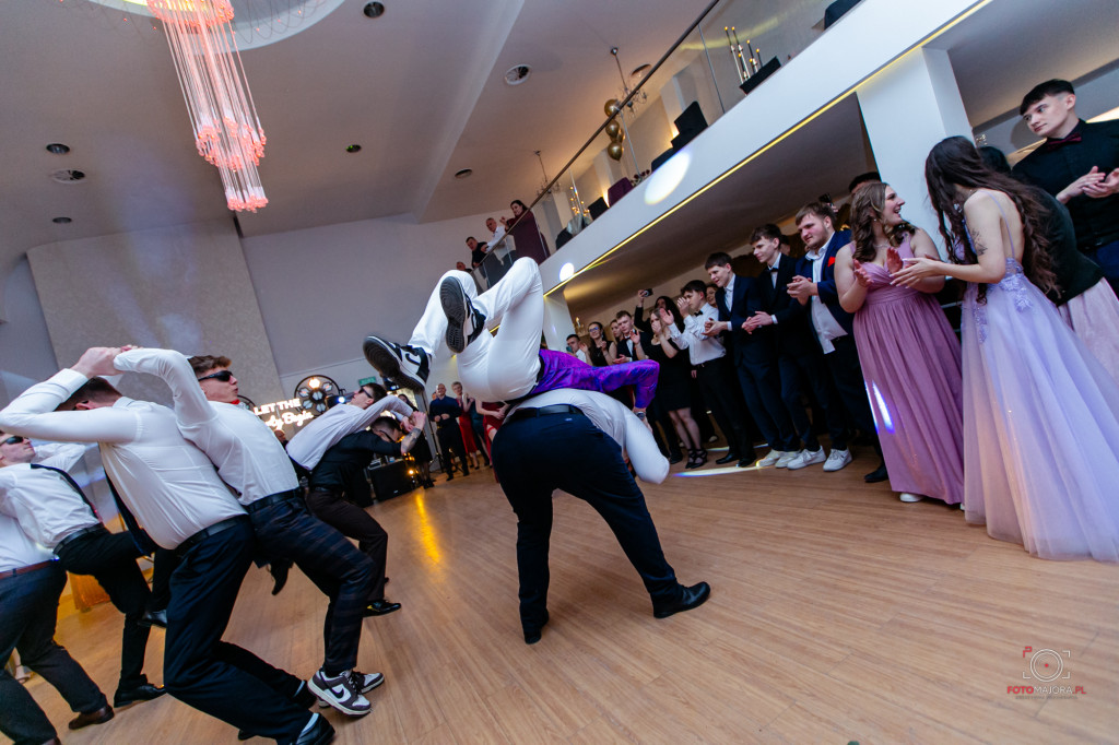 Studniówka ZS nr 7 w Białym Borze