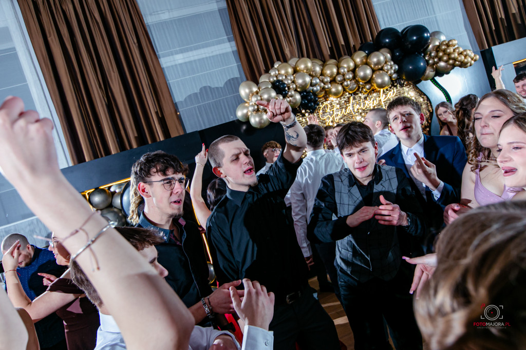 Studniówka ZS nr 7 w Białym Borze