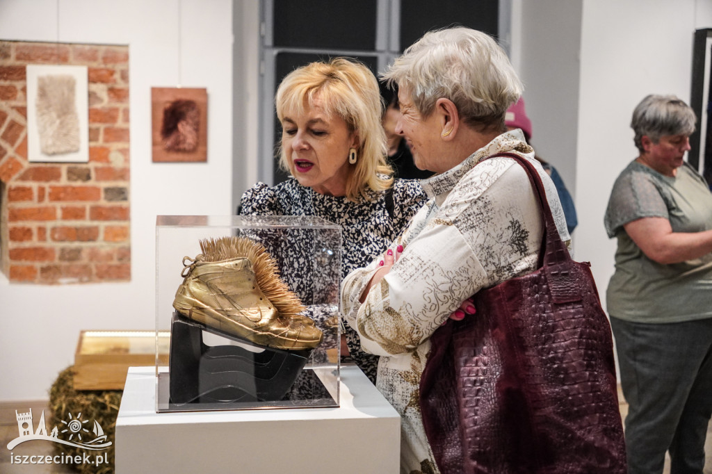 Wernisaż „W cieniu światła” – Galeria Zamek