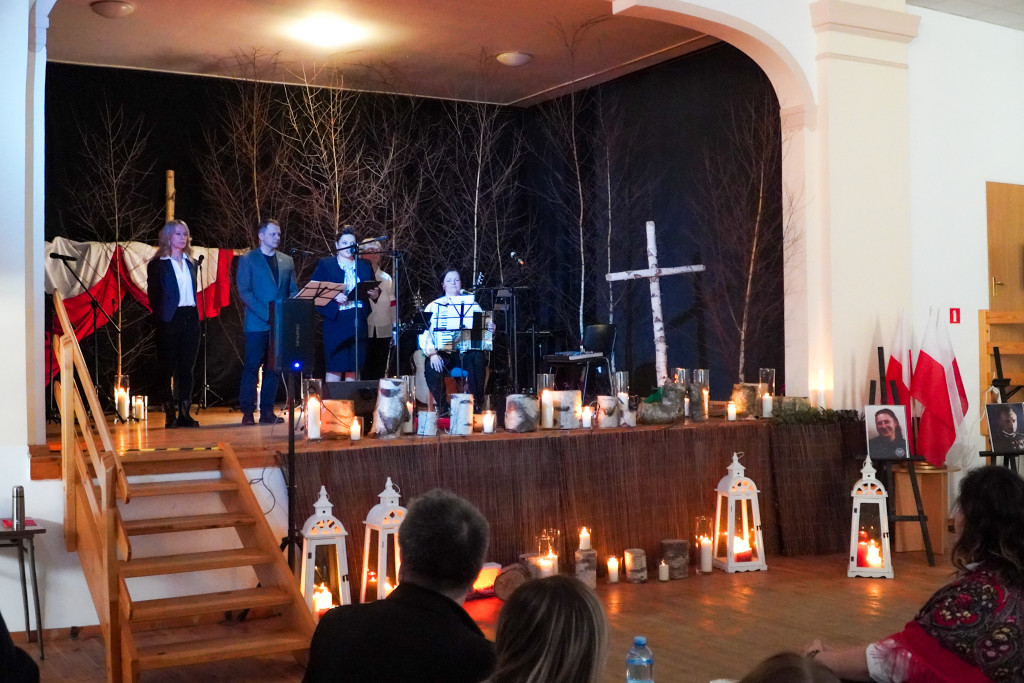 Patriotyczny wieczór w Barwicach – zobacz zdjęcia