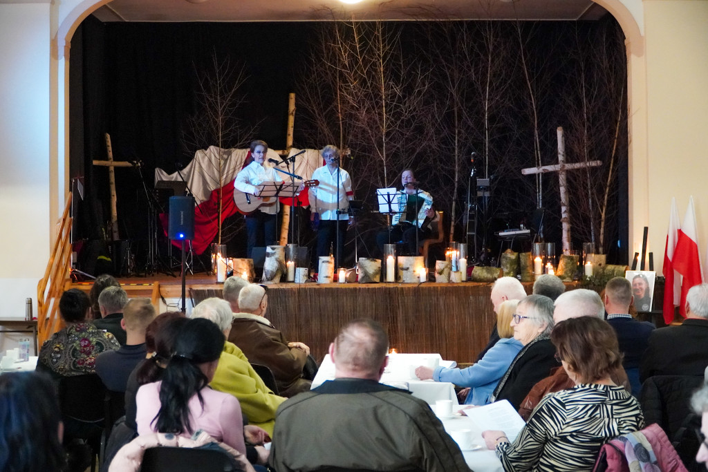 Patriotyczny wieczór w Barwicach – zobacz zdjęcia