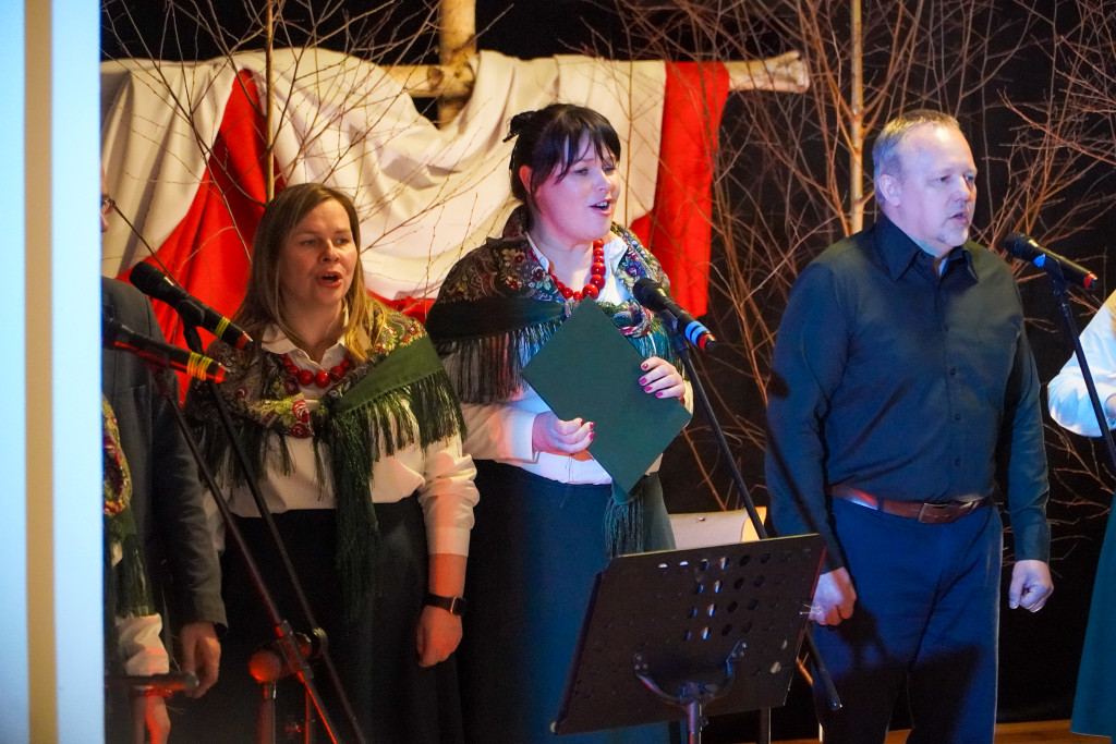 Patriotyczny wieczór w Barwicach – zobacz zdjęcia