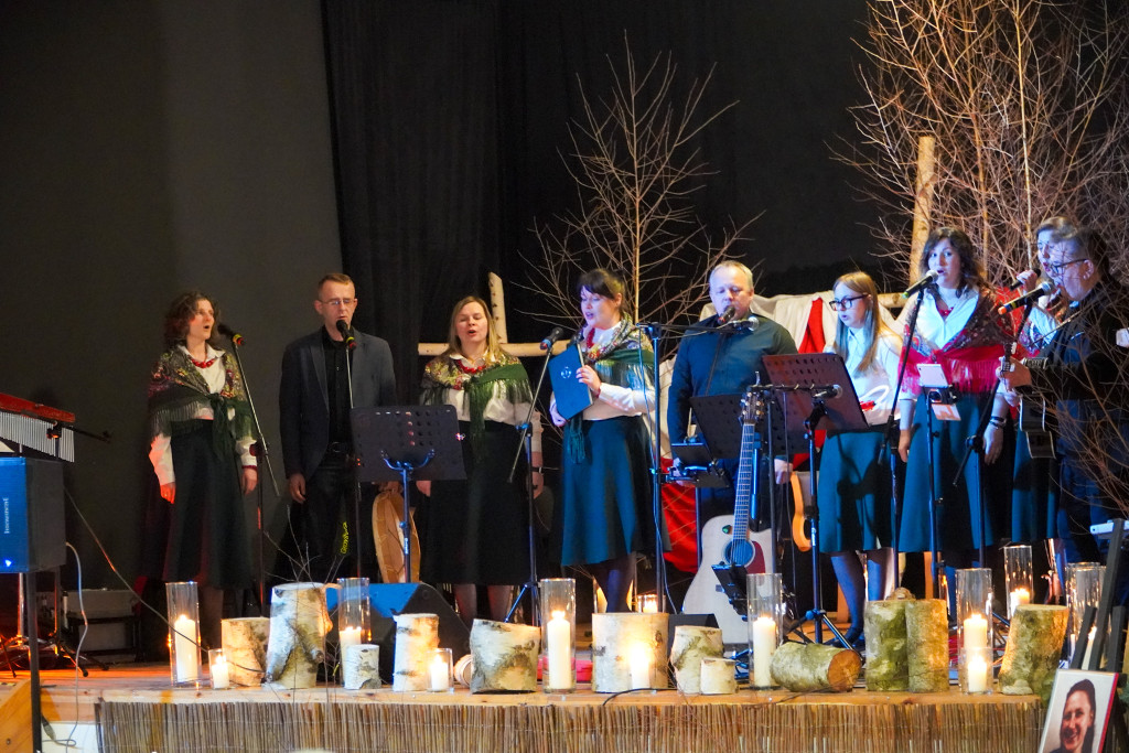 Patriotyczny wieczór w Barwicach – zobacz zdjęcia