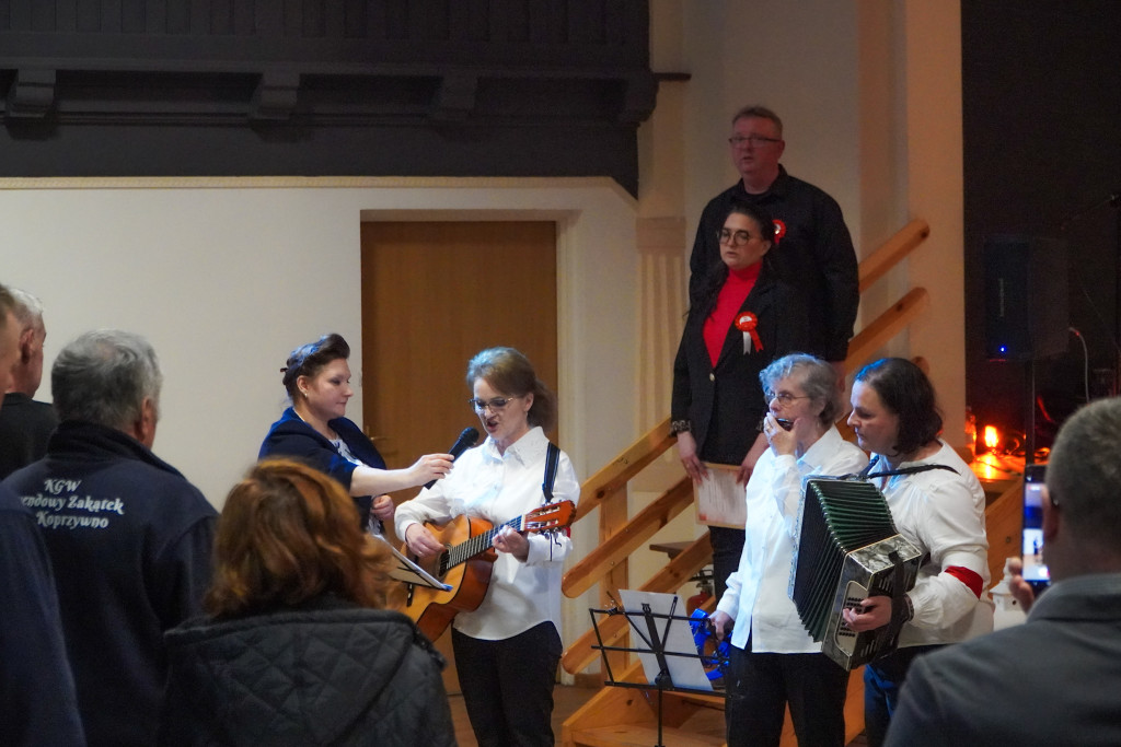 Patriotyczny wieczór w Barwicach – zobacz zdjęcia