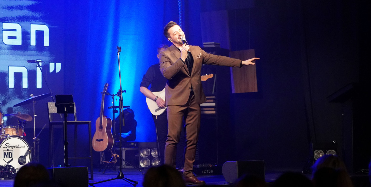 Rafał Szatan na scenie w Szczecinku – zobacz zdjęcia