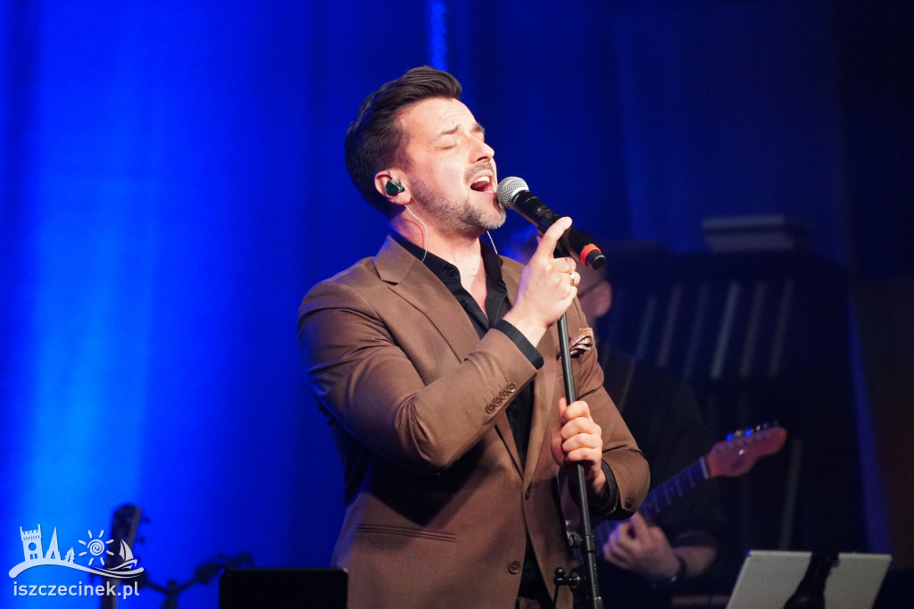 Rafał Szatan na scenie w Szczecinku – zobacz zdjęcia