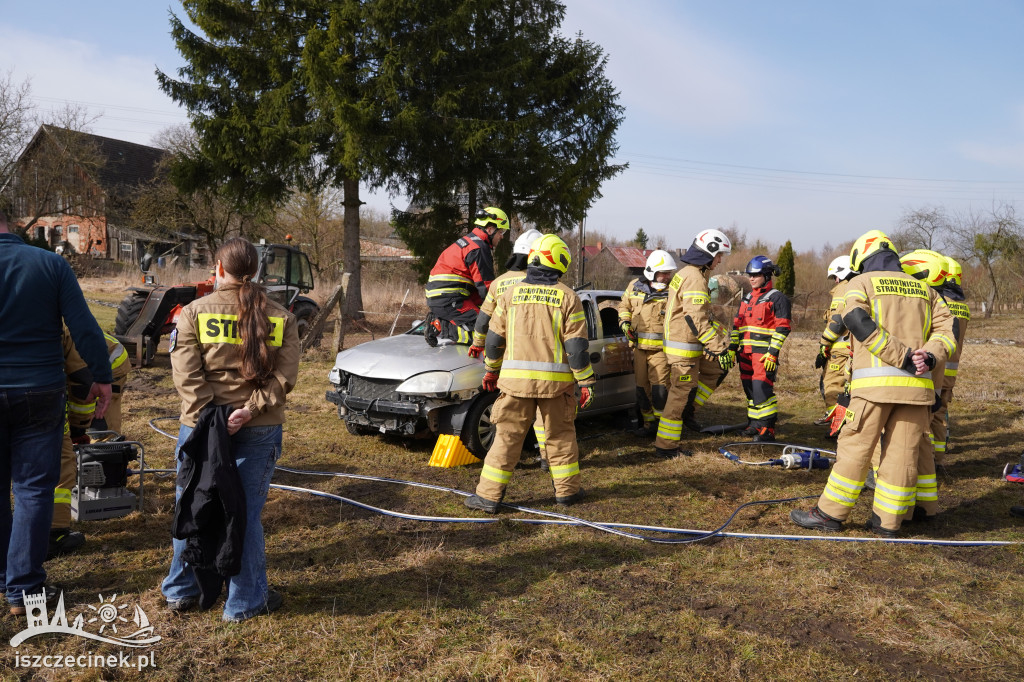 Ćwiczenia ratownictwa drogowego