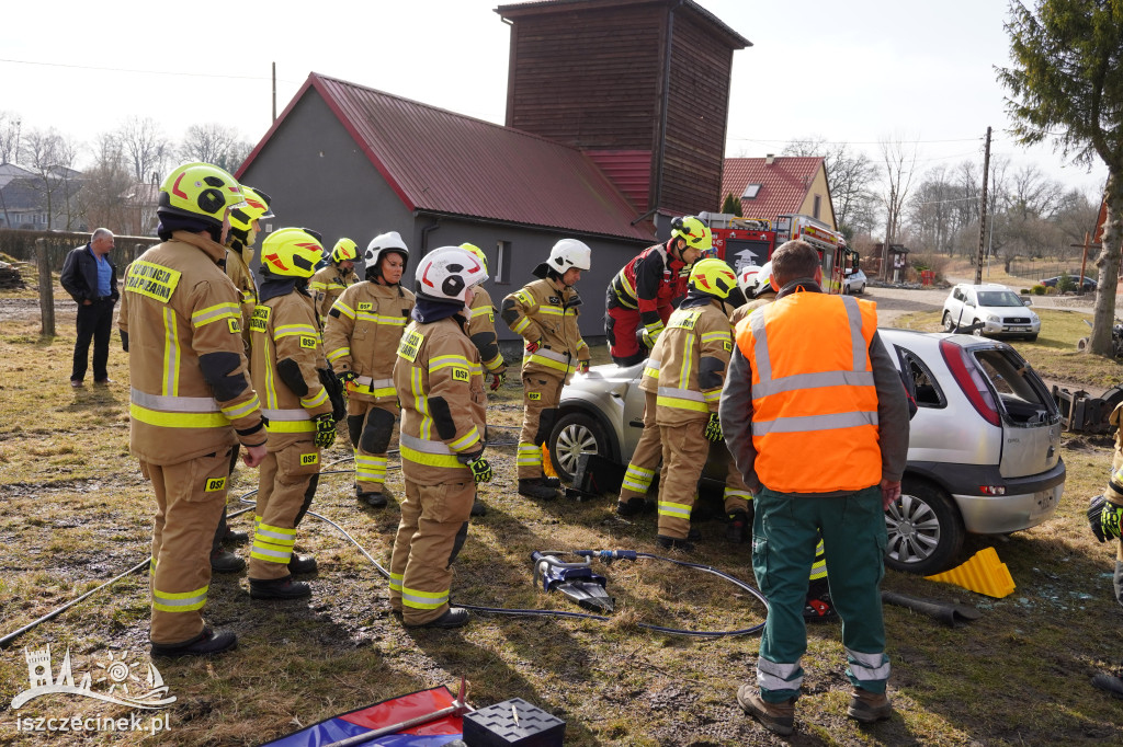 Ćwiczenia ratownictwa drogowego