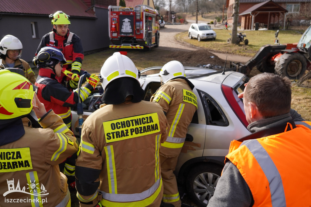 Ćwiczenia ratownictwa drogowego