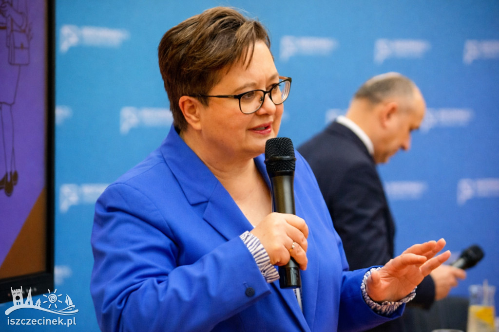 Wizyta wiceminister w Turowie – zdjęcia