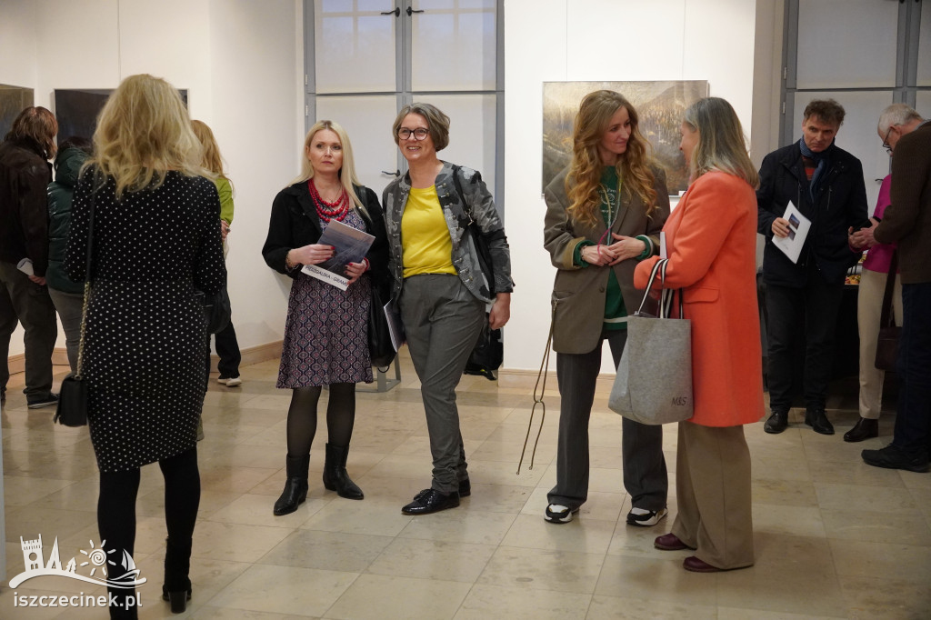 Wernisaż Barbary Pierzgalskiej-Grams w Szczecinku.