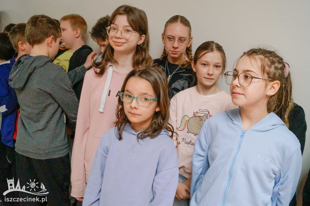 Kolorowe skarpetki i uśmiechy w Turowie