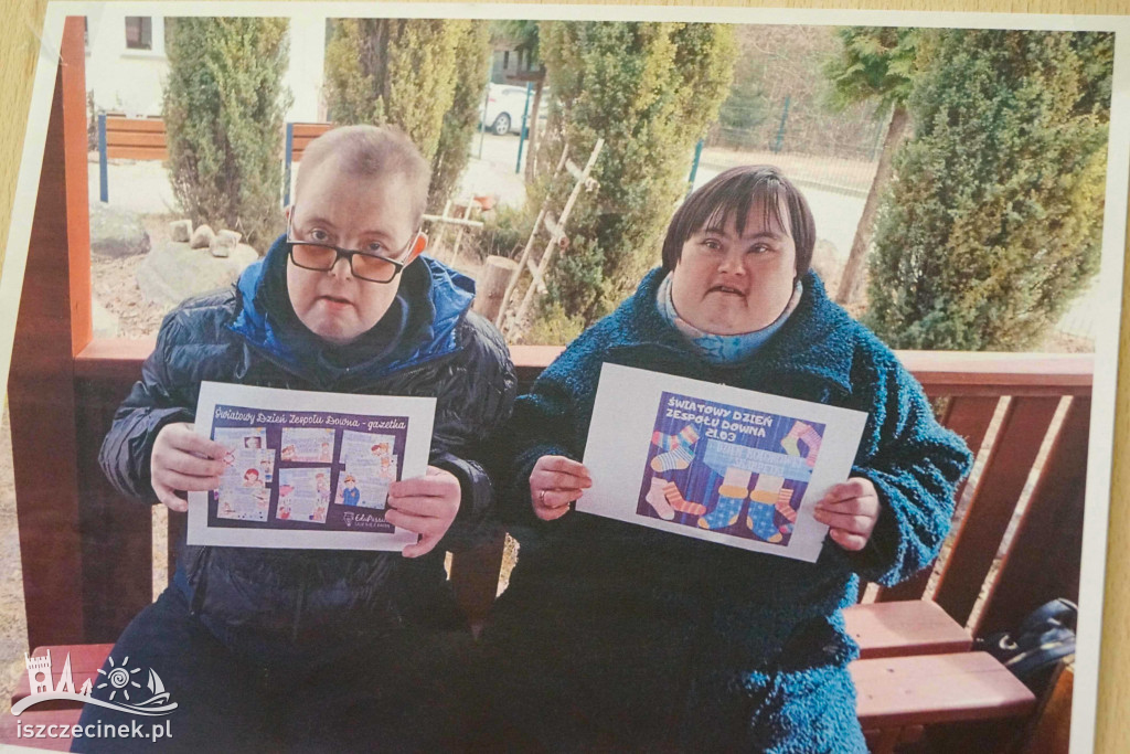 Kolorowe skarpetki i uśmiechy w Turowie