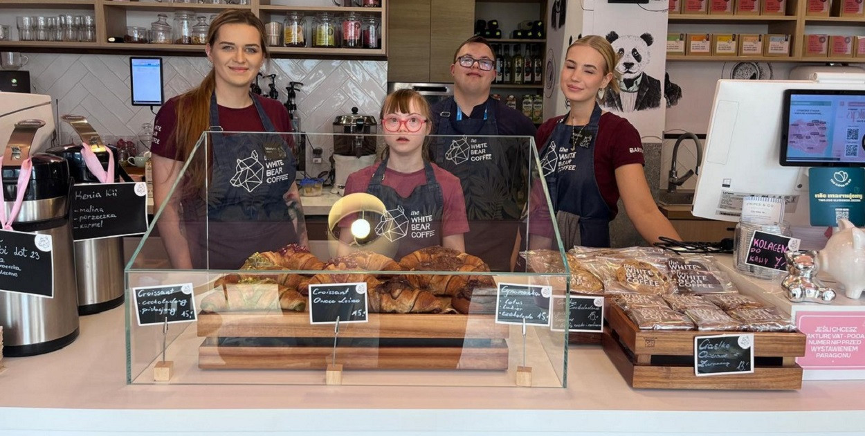 Serwowali radość w Szczecinku. Wyjątkowa akcja uczniów SOSW