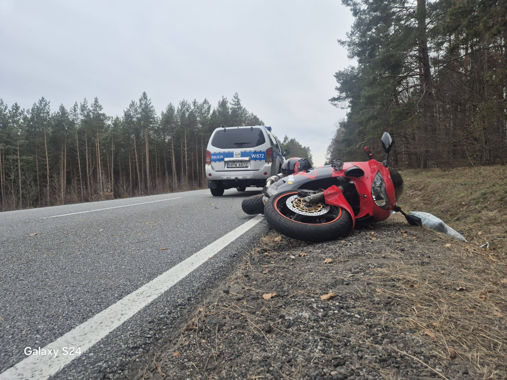 Wypadek na DK25 z udziałem motocykla