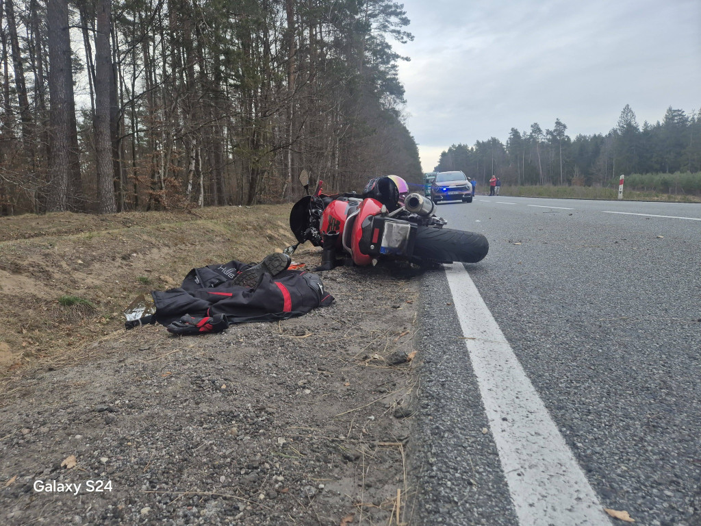Wypadek na DK25 z udziałem motocykla