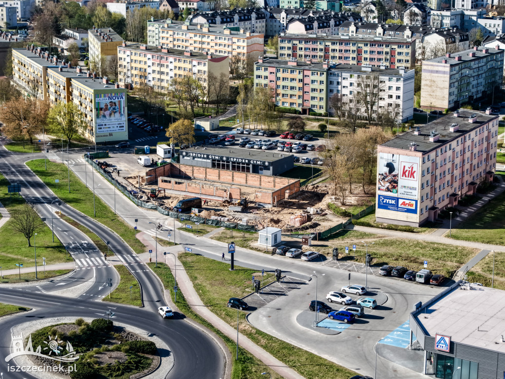 Budowa Dino w Szczecinku nabiera tempa