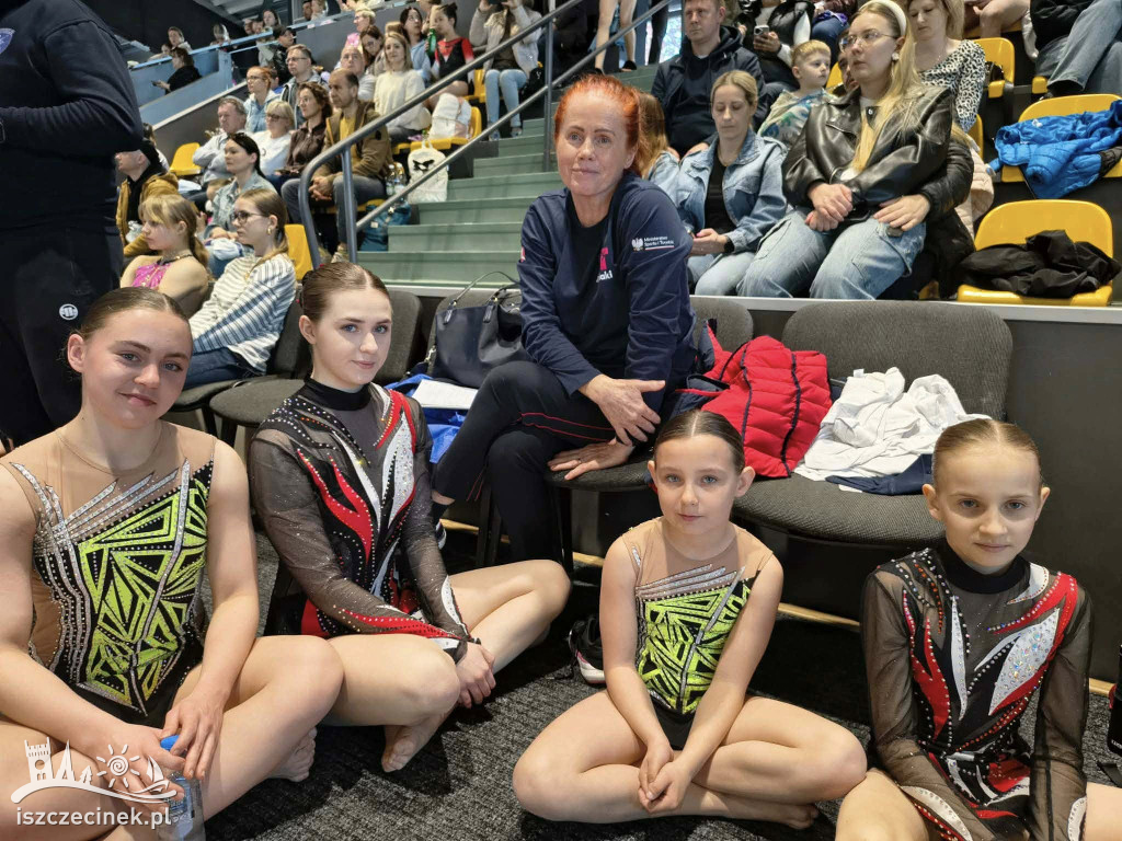 UKS Akrofitness Szczecinek z medalami na AKRO-TALENT 2026 w Lesznie.