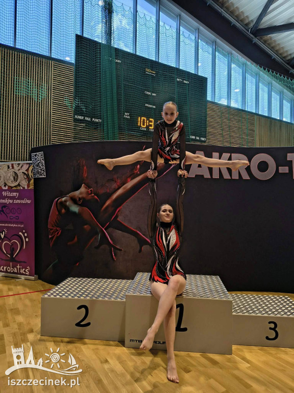 UKS Akrofitness Szczecinek z medalami na AKRO-TALENT 2026 w Lesznie.