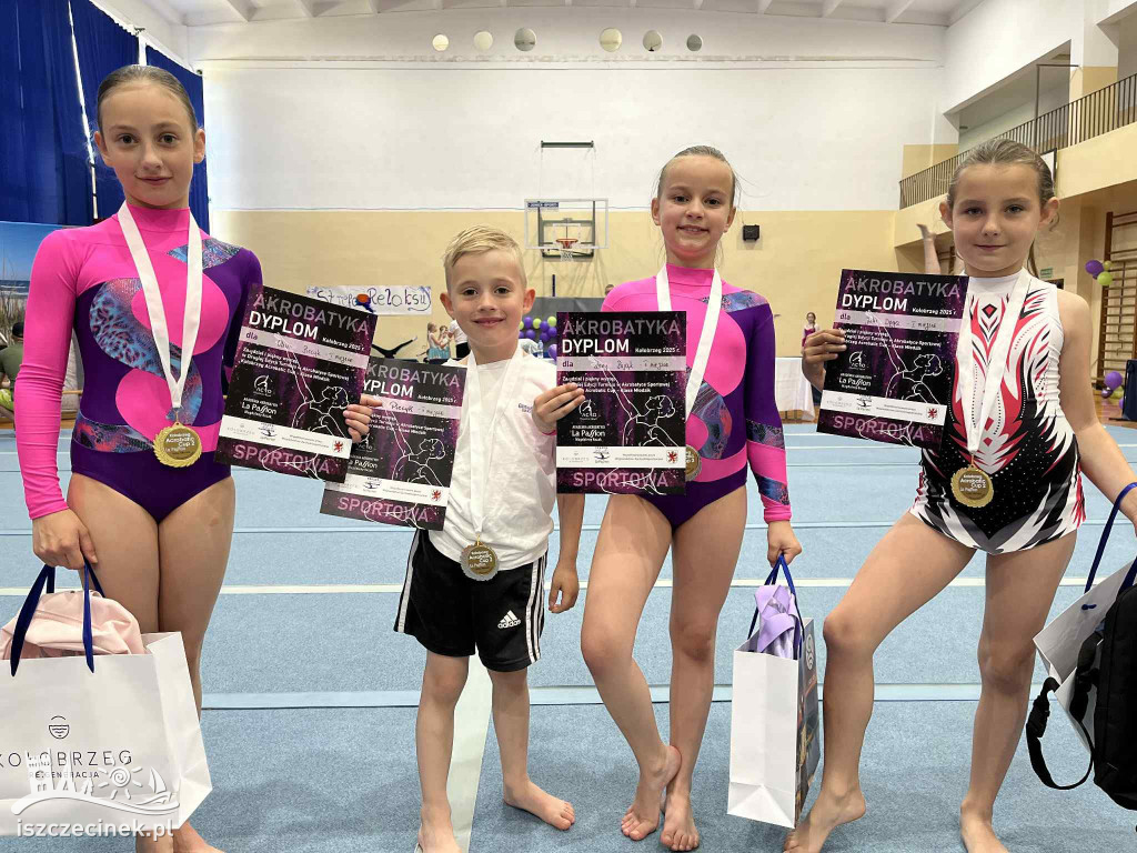 UKS Akrofitness Szczecinek z medalami na AKRO-TALENT 2026 w Lesznie.
