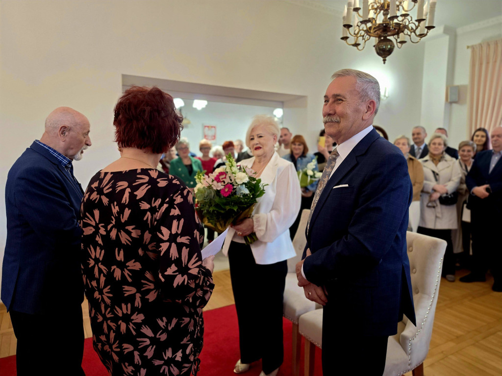 Złote Gody Państwa Gondek w USC w Barwicach