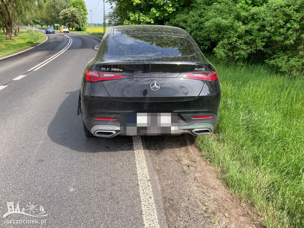 Lotyń: motocyklista zderzył się z mercedesem