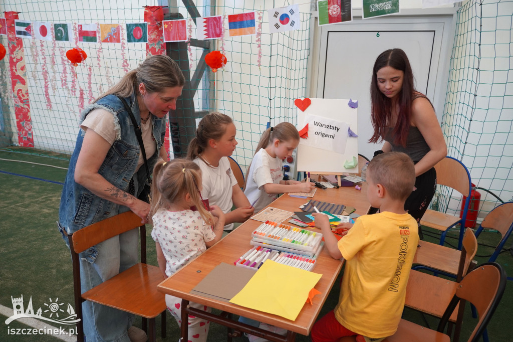 Szczecinek świętował Dzień Dziecka z podróżniczym motywem