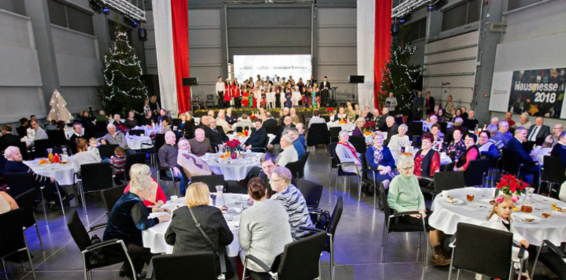 Kronospan kontynuuje piękną, bożonarodzeniową tradycję