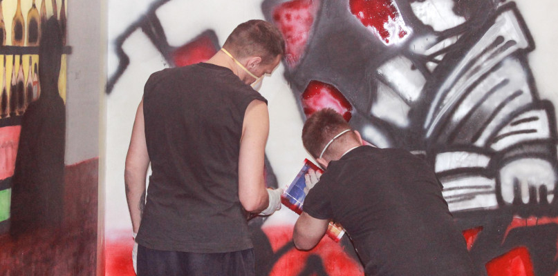 kpt. Andrzej Żabski / Mural będzie przedstawiał sylwetkę małego powstańca warszawskiego, znaną chociażby z pomnika, który znajduje się przy Warszawskim Barbakanie.