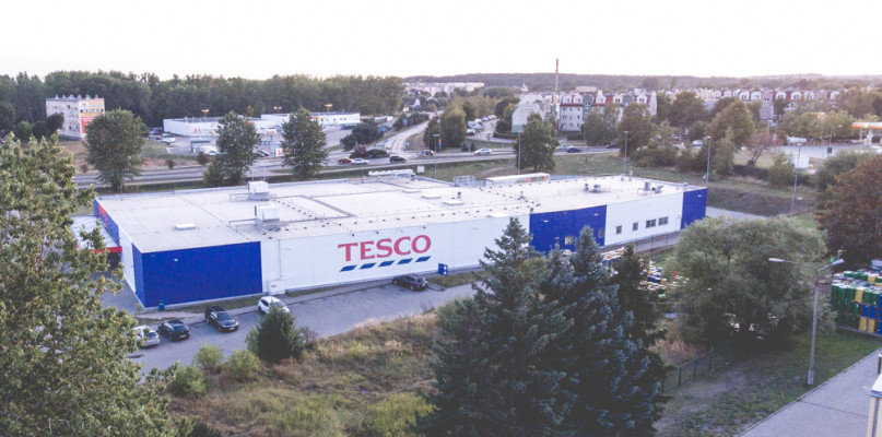 Przedświąteczne zakupy zrobisz nawet w nocy. Tesco wydłuża godziny otwarcia